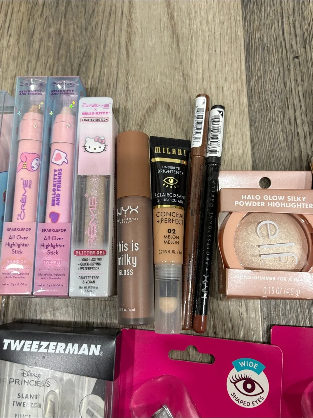 Brand new bundle of cosmetic products